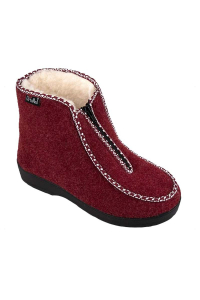 Dámske zateplené papuče bordové Dámske zateplené papuče, textil, bordová, zapínanie na zips, zateplené mäkkou kožušinou ꟾ Diapra.sk - zdravá a pohodlná obuv